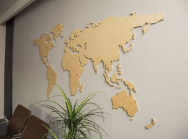 Mapy na ścianę drewniane ze sklejki